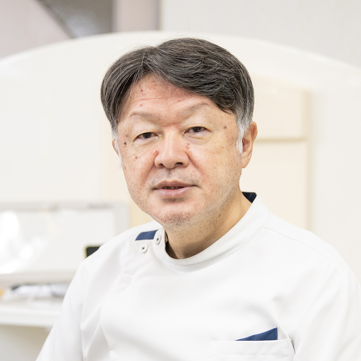 歯科院長 清水 寿郎